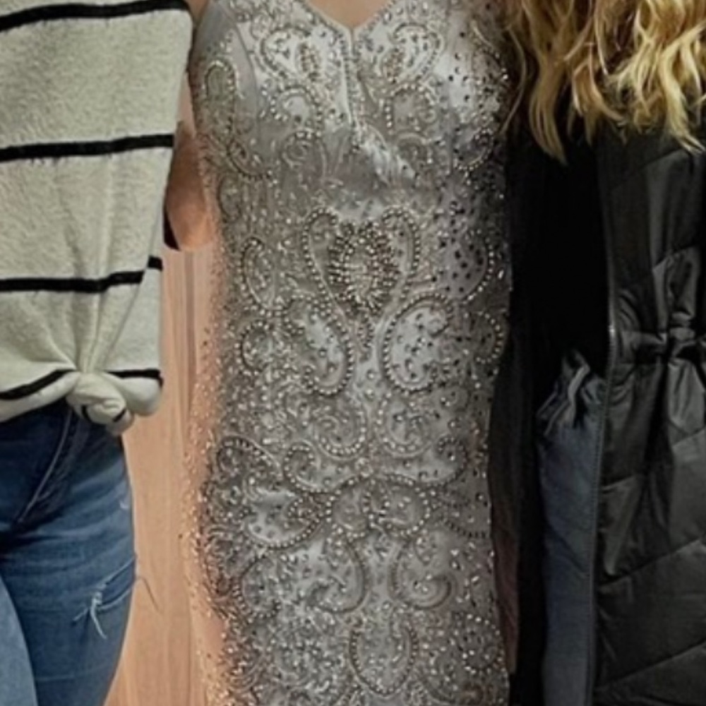Aline grey prom dress. Super cute